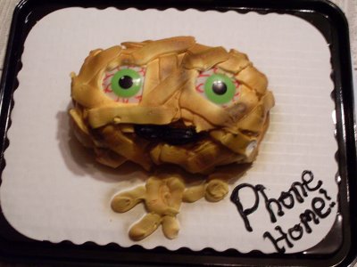 et_phone.jpg